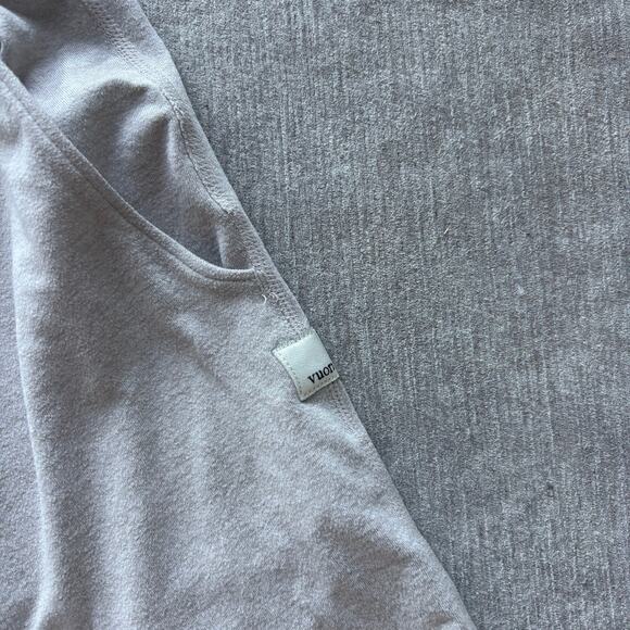 Vuori Boyfriend Shorts - Picture 2 of 3